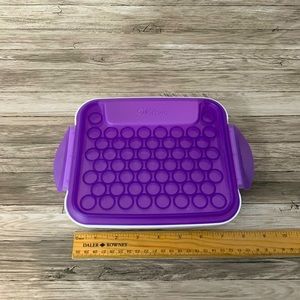 Wilton Tip Storage Container